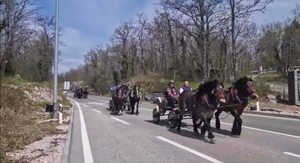VIDEO Ljubitelji konja i kočija održali promenadnu vožnju matuljskim zaleđem