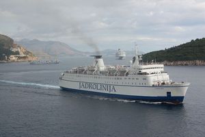 ODLAZAK DUBROVNIKA Na posljednjoj plovidbi u floti Jadrolinije, pozdravit će svoj grad i Dubrovčane