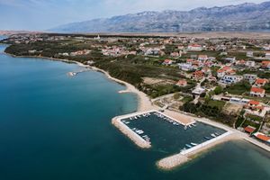 FOTO Obnovljena luka u mjestu Rtina kod Ražanca, donosimo snimke