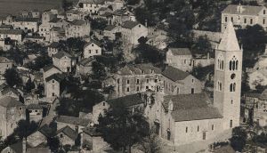 Mali festival povijesti u Lastovu