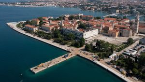 Radovi na rekonstrukciji zadarske rive vidljivo napreduju