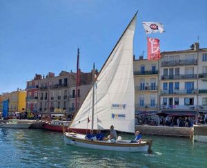 Gajeta Mila, nakon sudjelovanja na Festivalu u Morbihanu, vratila se u šibenski arhipelag