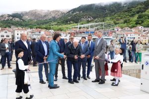Službeno zaključeni radovi na EU projektu "Dogradnja luke Baška"