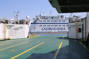 Deset godina od donošenja, započeli pregovori za novi Kolektivni ugovor u nacionalnoj linijskoj plovidbi