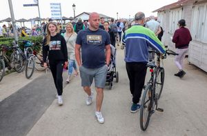 Vir je već prepun turista i vikendaša