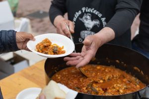 Festival hrane i vina održan u Brelima