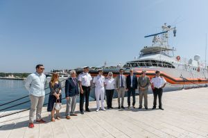 U pulsku luku pristao Aurelio Visalli, najmoderniji brod talijanske obalne straže