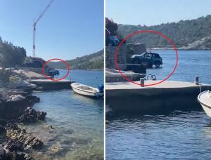 Automobil mlade Njemice umalo završio u moru kod Vinišća