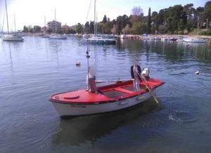 Sinoć je u Zadru ukraden ovaj plastični kaić - Jeste li ga vidjeli?