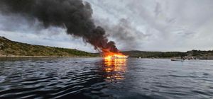 U potpunosti izgorjela jahta na otoku Žutu