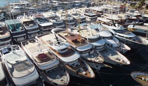 Napokon se ograničava broj natiskanih brodova u lukama, no sve će ipak ići postupno