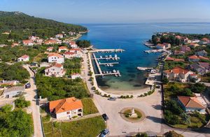 Uhvaćena dva lopova koji su operirali po otoku Ugljanu