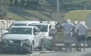 Te divne splitske ulice - Sudarila se dva osobna vozila i motocikl