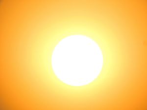 Crveni meteoalarm: Hrvatska će se ovaj vikend "pržiti" - Saznali smo i gdje će biti zaista nesnošljivo