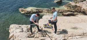 Nakon 11. ispitivanja kvalitete mora u Kostreni i dalje se ne preporuča kupanje na plažama Podkvarovo i Klančić