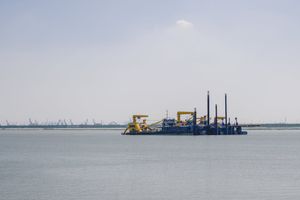 OPEC smanjuje proizvodnju nafte - Cijena nafte na tržištu varira