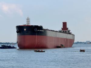 Dubrovački brodar porinuo novi bulker u kineskom brodogradilištu