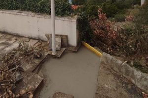 Od udara groma, u Baškoj Vodi nastao krater na povijesnoj Gradini