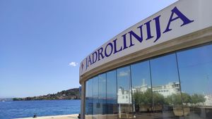 Provaljeno u Jadrolinijinu poslovnicu u Preku, ali ništa nije ukradeno!