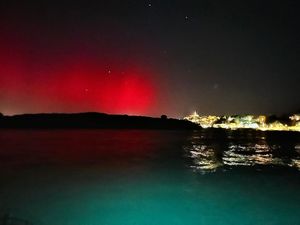 AURORA BOREALIS Polarna svjetslost iznad Hrvatske, kod nas se iznimno rijetko viđa!