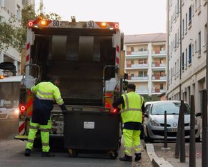 Za vrijeme utovara komunalnog otpada teško ozlijeđen pulski komunalac