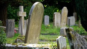 Muškarac koji je 2016. pao u grob u Sukošanu dobio 1793 eura odštete
