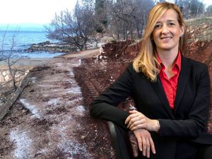 Načelnica Omišlja za Morski HR: "Šetnica kod Njivica bila je derutna i po život opasna!"