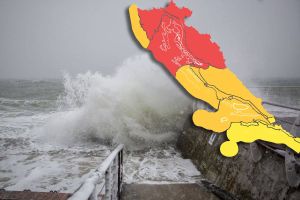 UPOZORENJE Naglo će zapuhati orkanska bura i pasti puno snijega - Crveni meteoalarm za Kvarner, Istru, Gorski Kotar i Podvelebitsko područje!