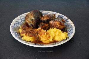 ZEMLJA GURMANIJA Luc ili Trupac