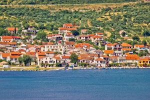 Načelnik Posedarja raspisao natječaj za prodaju atraktivnog zemljišta uz more na kojem će se graditi hotel i apartmani