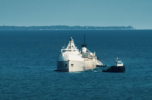 Vatra na 81-godišnjem kanadskom brodu za prijevoz rasutog tereta!