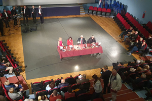 Predstavljena je knjiga "Korčula i ja" - cijena joj je k'o kilo hobotnice!