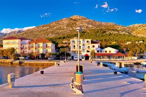 Općina Starigrad kroz četiri godine planira potrošiti 4,6 milijuna eura na izgradnju i uređenja plaža i obale