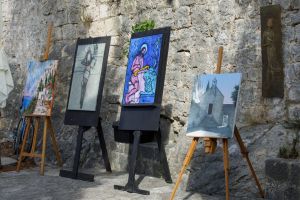 VELIKA IZLOŽBA USRED ZAGREBA: "Oprosti mi, Bože, jer sam Dalmatinac"