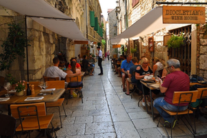 DOK TRAJE SEZONA Splitskim ugostiteljskim objektima produljeno je radno vrijeme