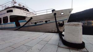 Učenici pomorske škole u Bakru moraju odrađivati plovidbenu praksu na tegljaču, jer se školski brodovi raspadaju