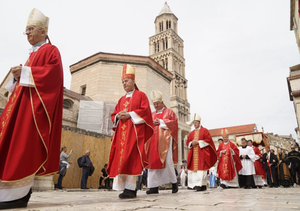 SVETI DUJAM U Splitu krenula tradicionalna procesija
