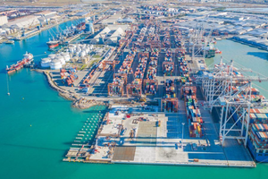 Brod za kojeg tvrde da nosi oružje za Izrael pristao u Kopru!