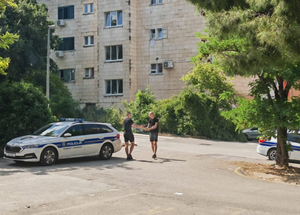 MATURANTI PRETJERALI Ispred splitske pomorske škole izbio požar - reagirala i policija!