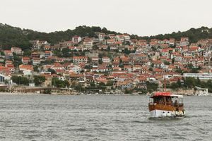 Grad Šibenik traži ponude brodskih prijevoznika za liniju do Jadrije i Martinske
