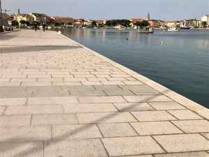 Dovršeno uređenje nove trase šetnice u centru Umaga