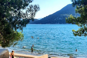 ZAVOD ZA JAVNO ZDRAVSTVO More na gradskoj plaži u Pločama nije zadovoljavajuće!