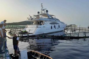 NOVI NALET Brod ponovno upao u Cromarisov kavez u zadarskom arhipelagu - upravljao skiper s 30 godina iskustva u plovidbi!