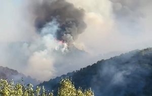 Na Biokovu planuo novi požar, umornim vatrogascima stiže pomoć iz Slavonije i Like, u pripravnosti gasitelji iz Zagorja!