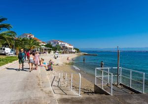 KAMEN IZ VODE,ČUVAR POLJA Divna izložba u Preku!