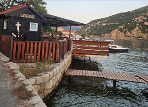 "Divlja liga" iz Dubrovnika traži zatvaranje ugostiteljskog objekta: "Rade bez dozvole!"