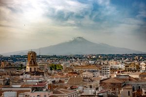 Na Siciliji erumpirala Etna - otkazani svi letovi!