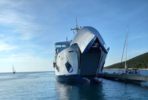 DOZNAJEMO Na trajektu Lastovo je nažalost troje poginulih i jedna ozlijeđena osoba: "Poginuli su vođa stroja i dva kormilara!"