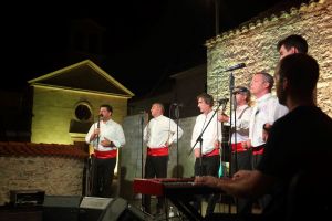 Klapa Cambi i Bibinjci zapivali srcem i dišpetom, večeras nastupa klapa Garofuli