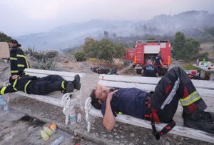 Požari u Dalmaciji nakon četiri dana borbe s vatrom, stavljeni pod kontrolu